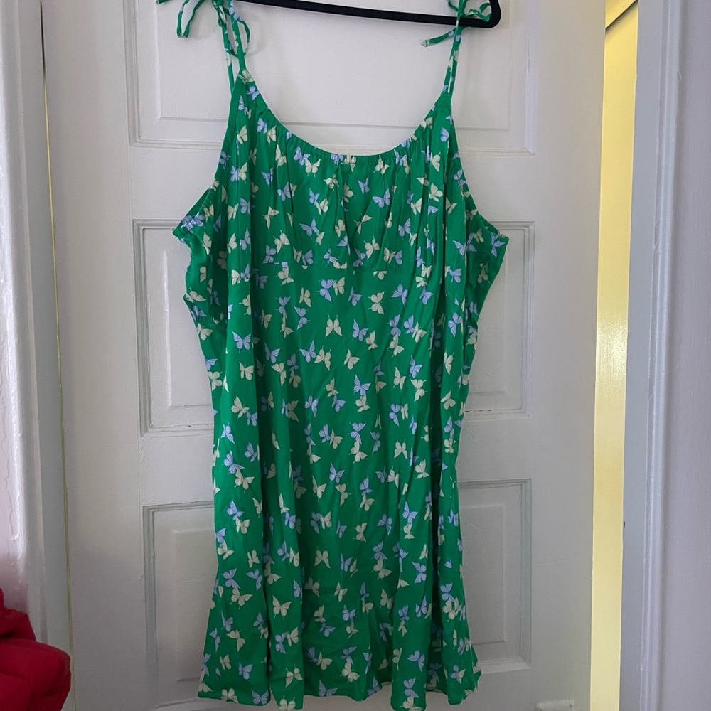 H&M Butterfly Patterned Plus Size Slip Mini Dress